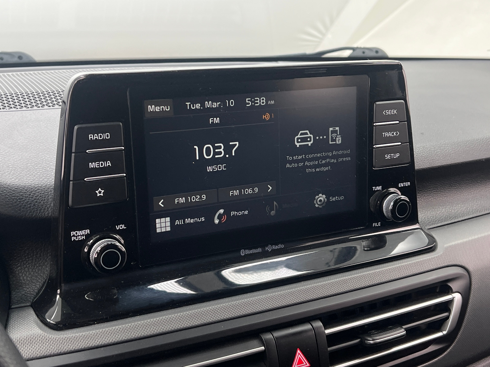 Thumbnail: 2022 Kia Seltos - 4