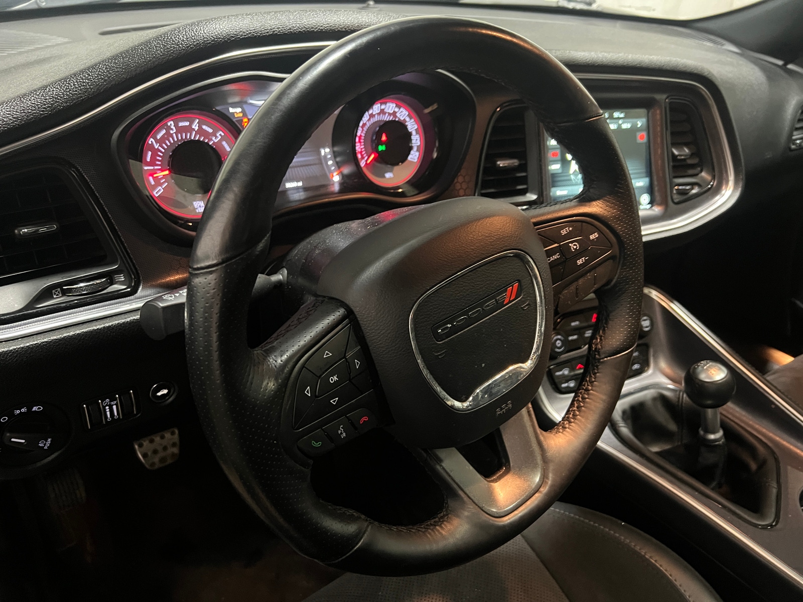 Thumbnail: 2017 Dodge Challenger - 4