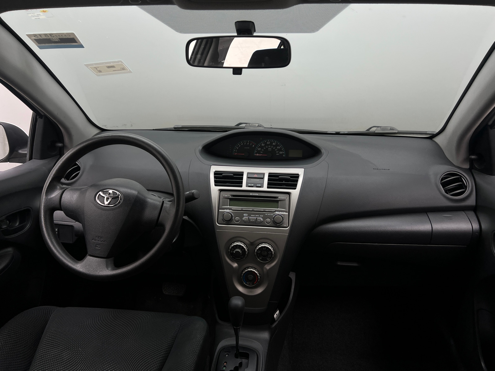 Thumbnail: 2012 Toyota Yaris - 3