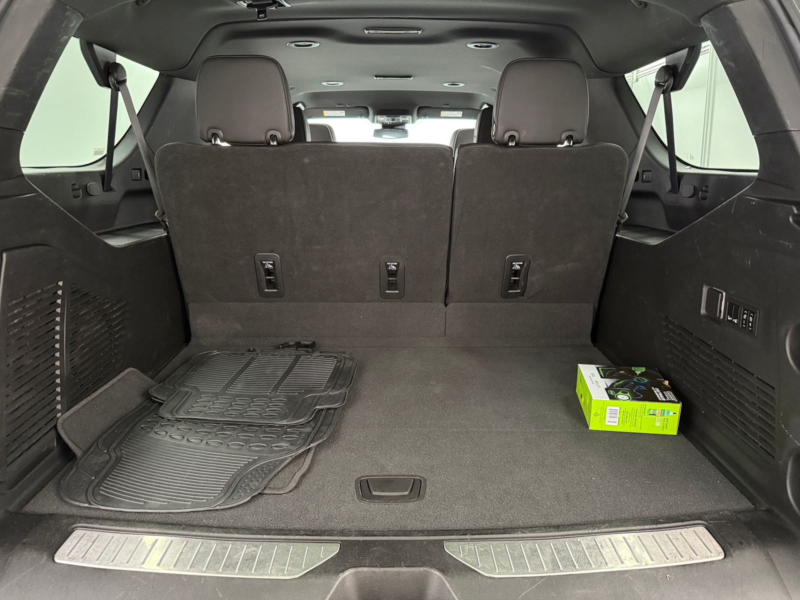 Thumbnail: 2023 Chevrolet Suburban - 6