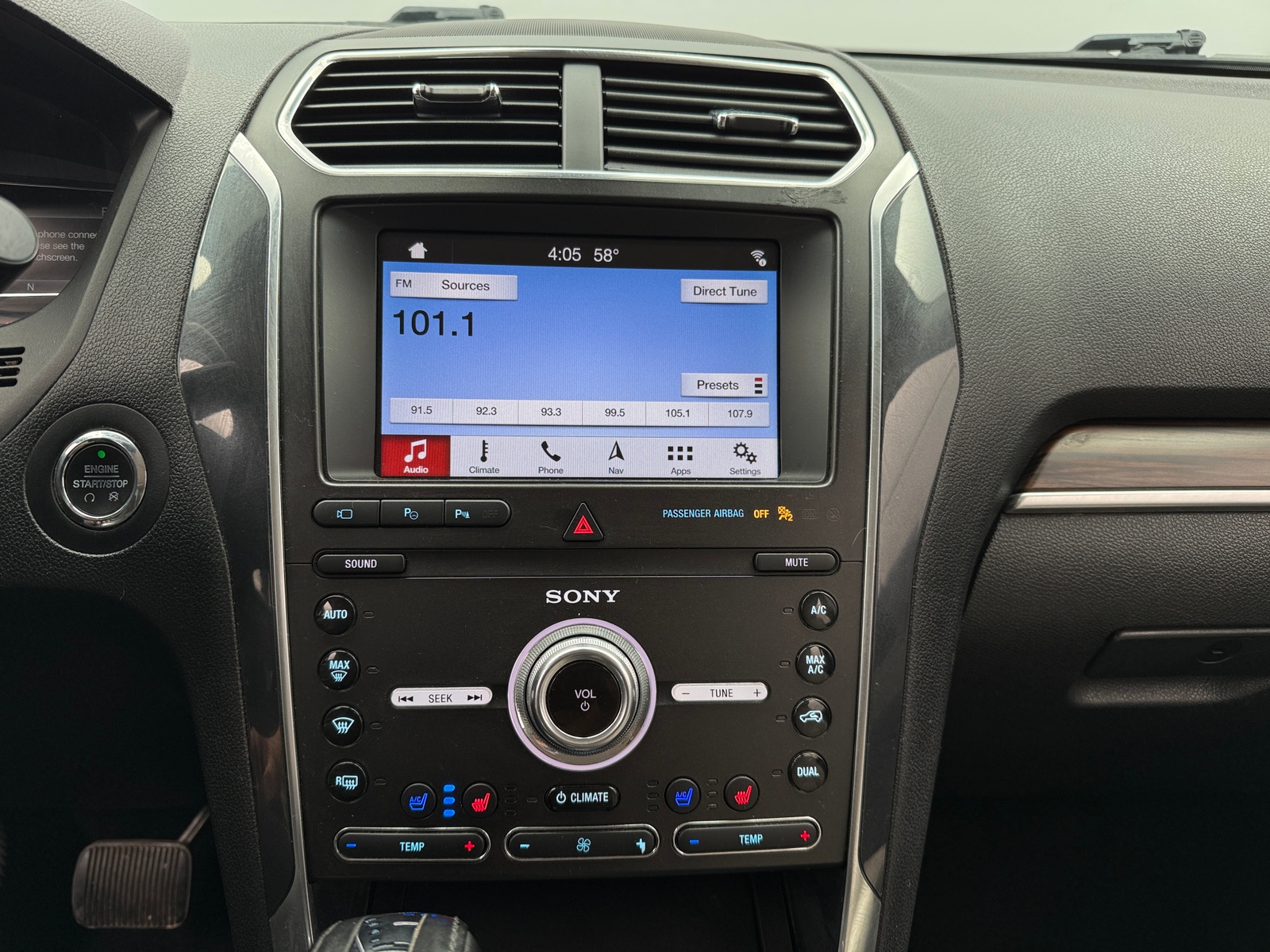 Thumbnail: 2019 Ford Explorer - 3