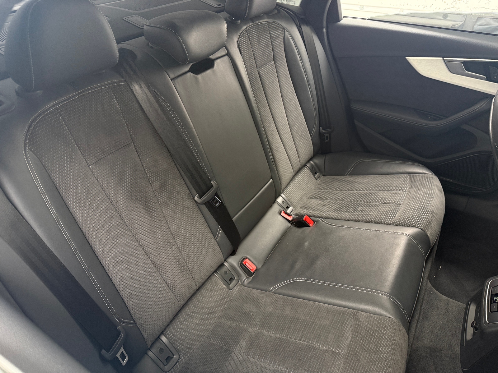 Thumbnail: 2020 Audi A4 - 5