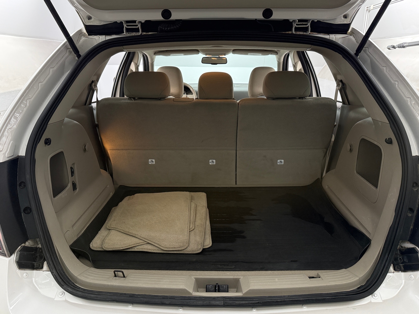 Thumbnail: 2010 Ford Edge - 7