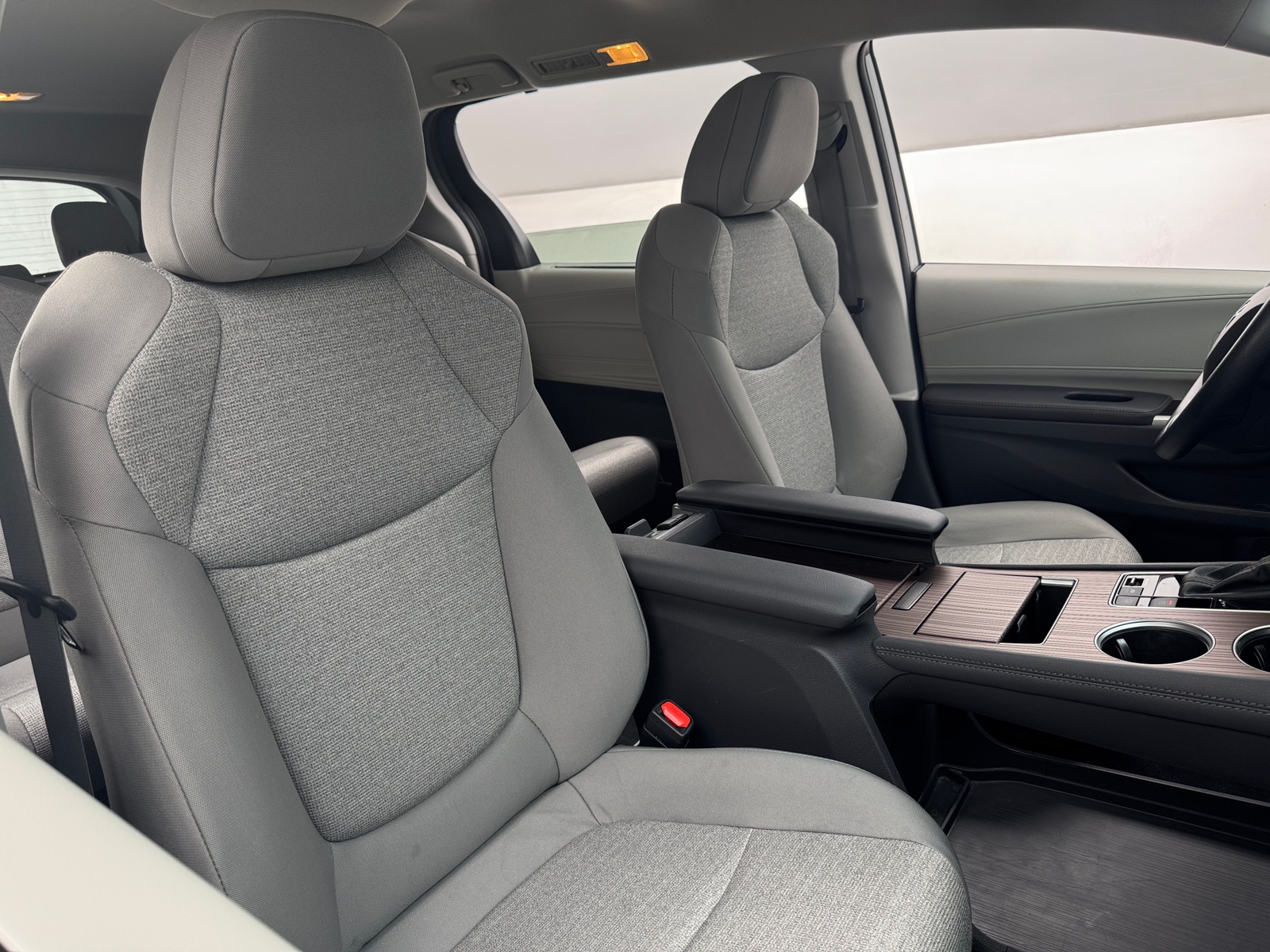 Thumbnail: 2024 Toyota Sienna - 2