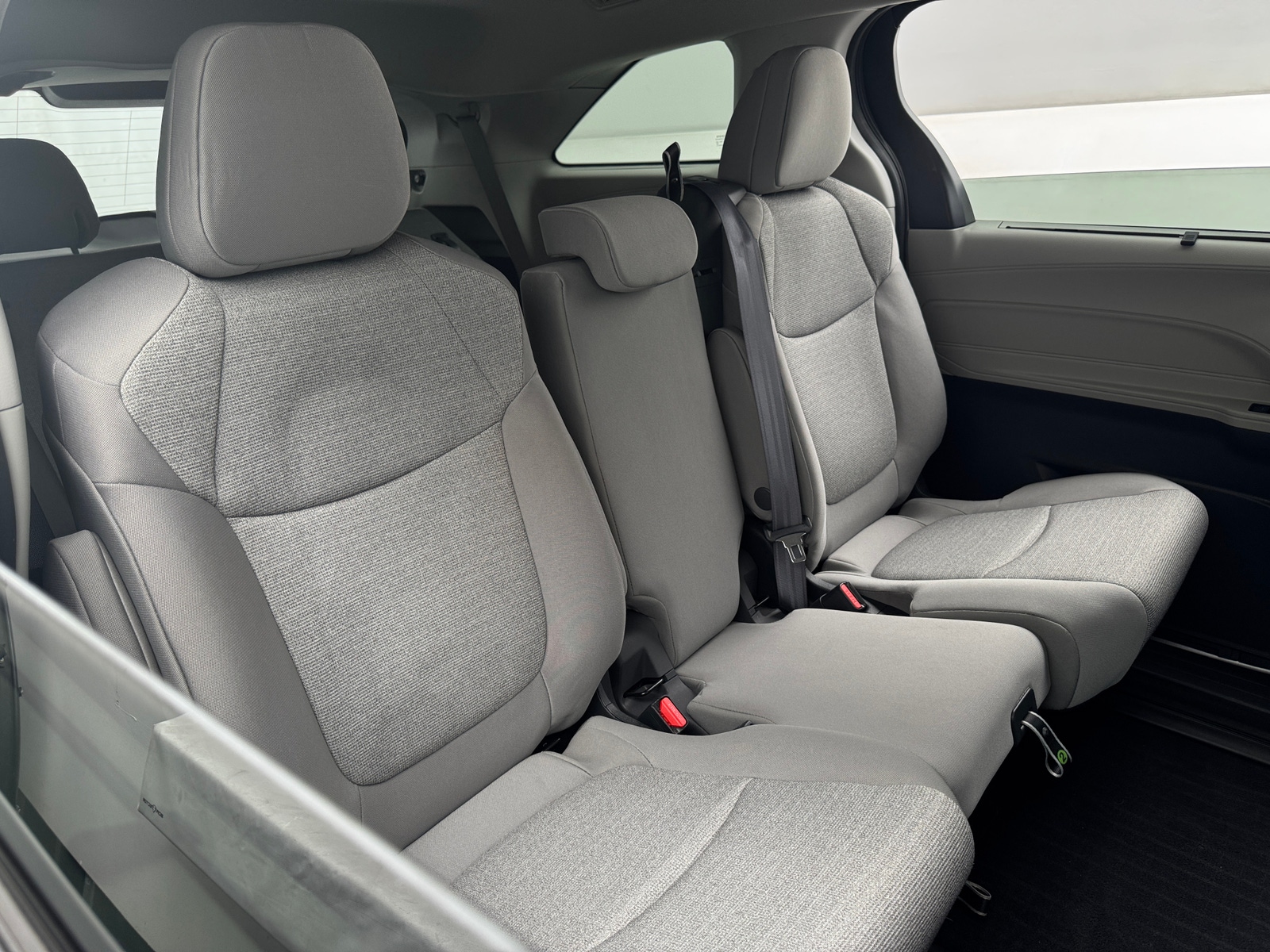 Thumbnail: 2024 Toyota Sienna - 6