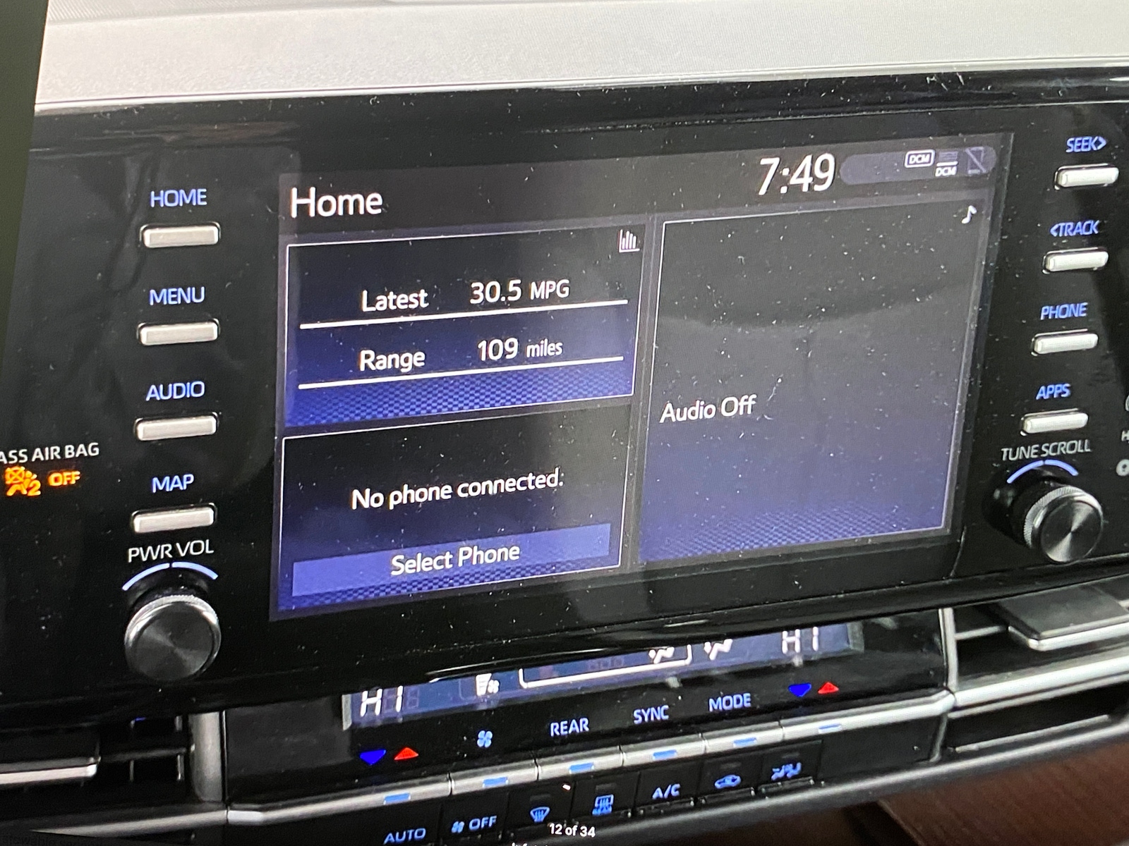 Thumbnail: 2024 Toyota Sienna - 4