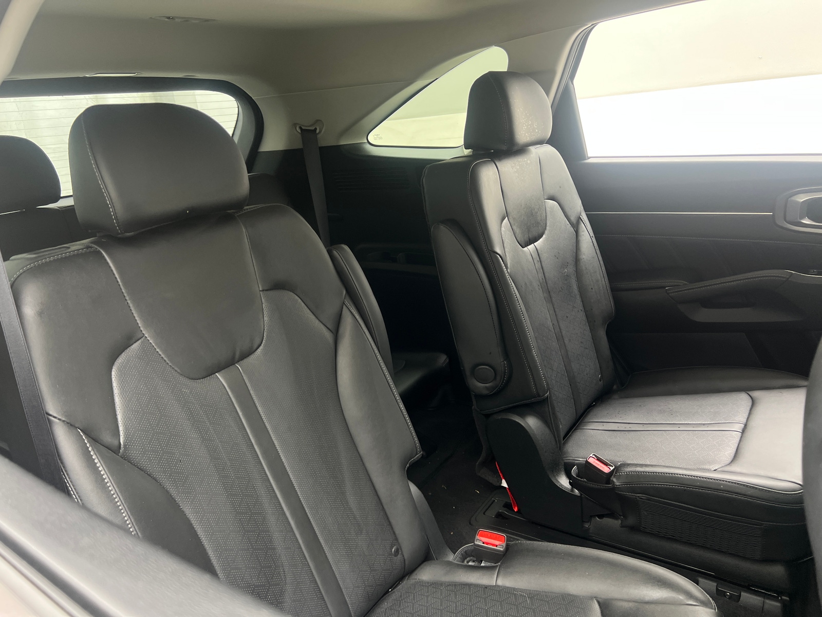 Thumbnail: 2022 Kia Sorento - 5