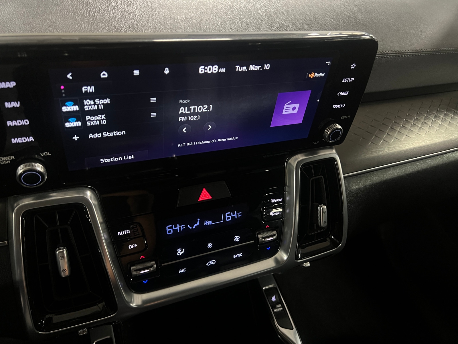 Thumbnail: 2022 Kia Sorento - 3