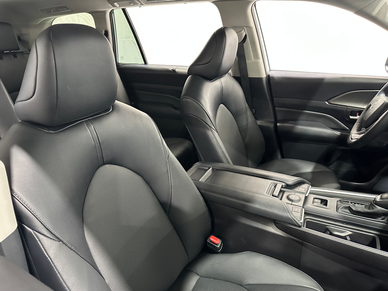Thumbnail: 2025 Toyota Grand Highlander - 2