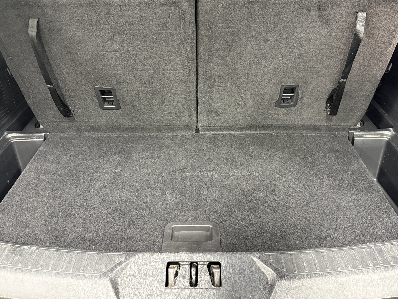 Thumbnail: 2023 Ford Explorer - 7