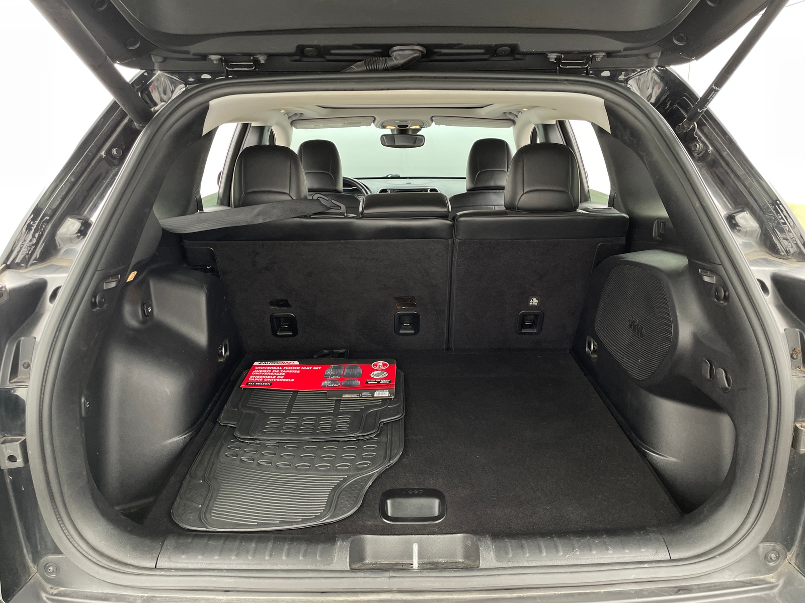 Thumbnail: 2021 Jeep Cherokee - 6