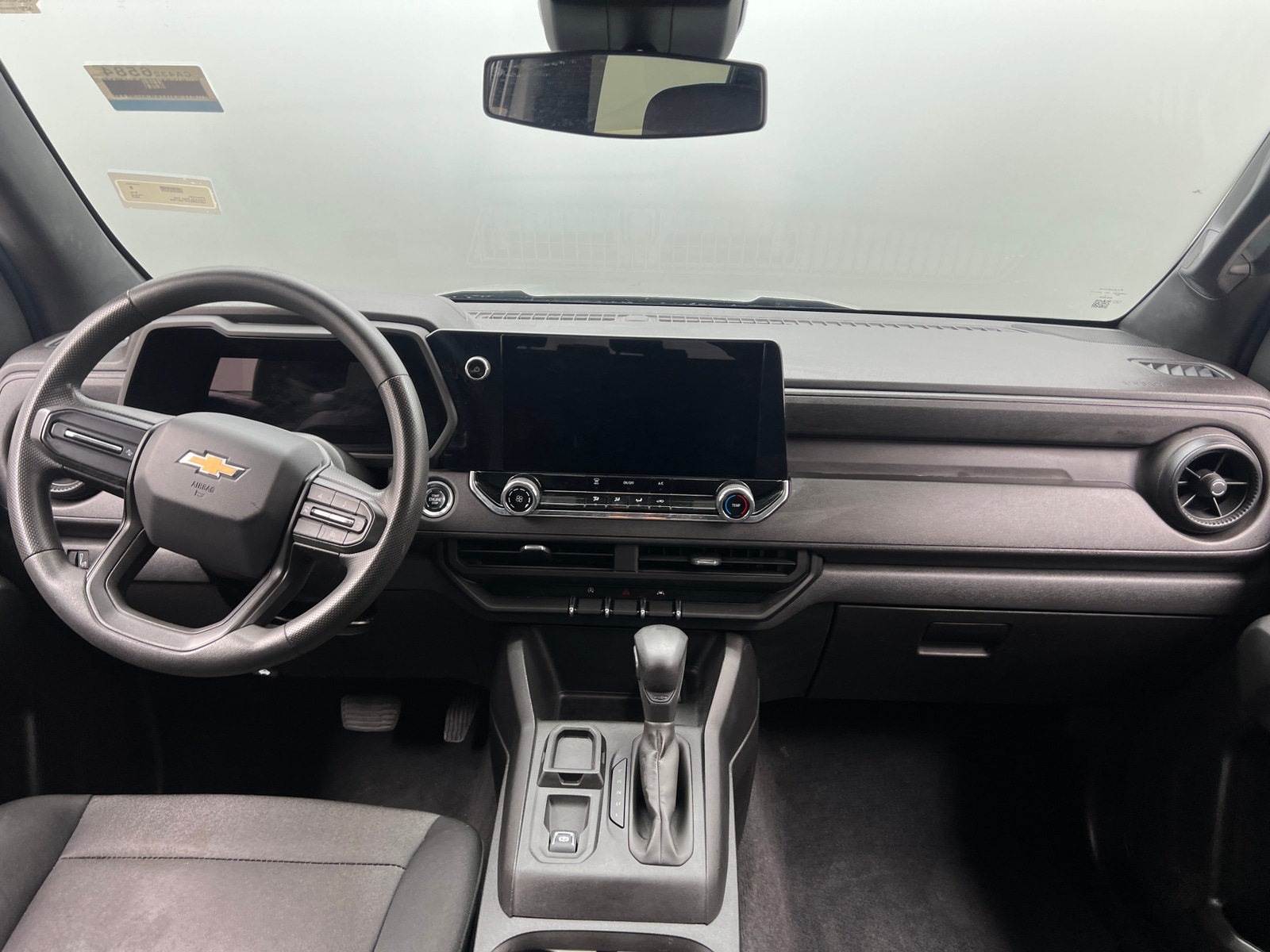 Thumbnail: 2023 Chevrolet Colorado - 3