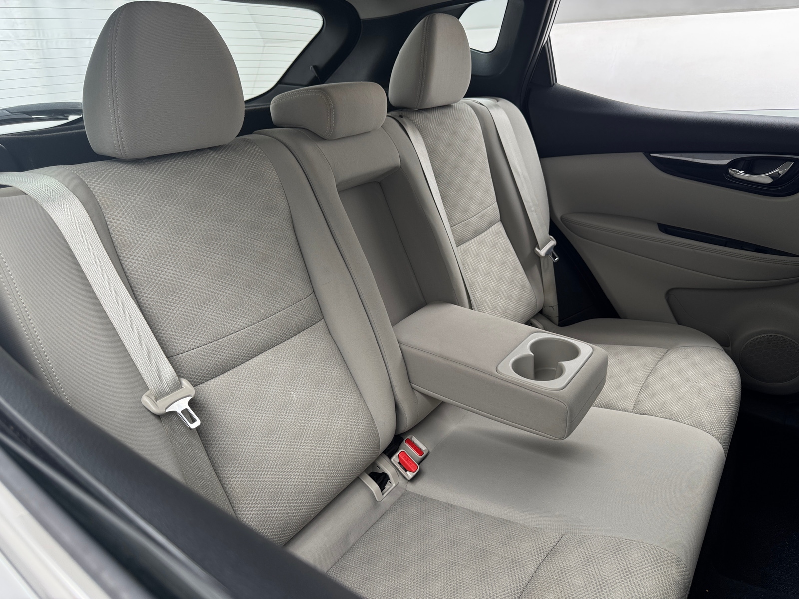 Thumbnail: 2018 Nissan Rogue Sport - 6