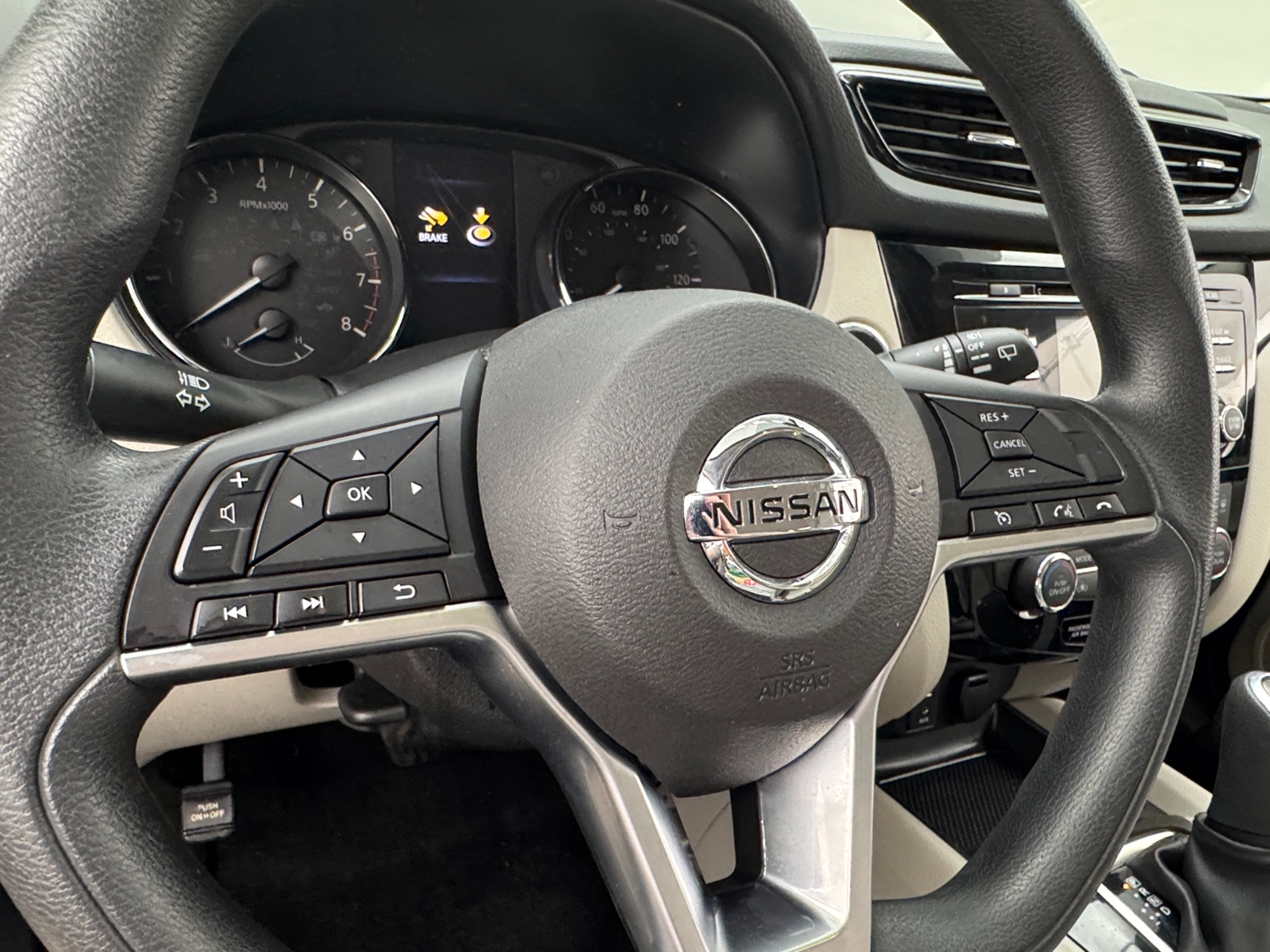 Thumbnail: 2018 Nissan Rogue Sport - 5