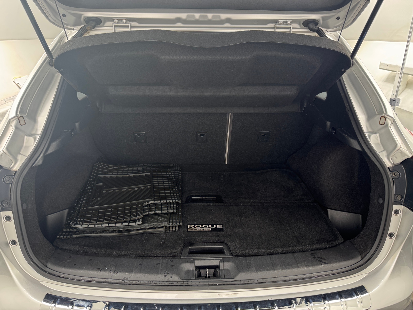 Thumbnail: 2018 Nissan Rogue Sport - 7