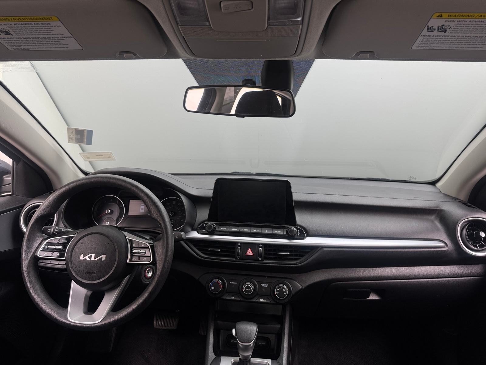 Thumbnail: 2022 Kia Forte - 3