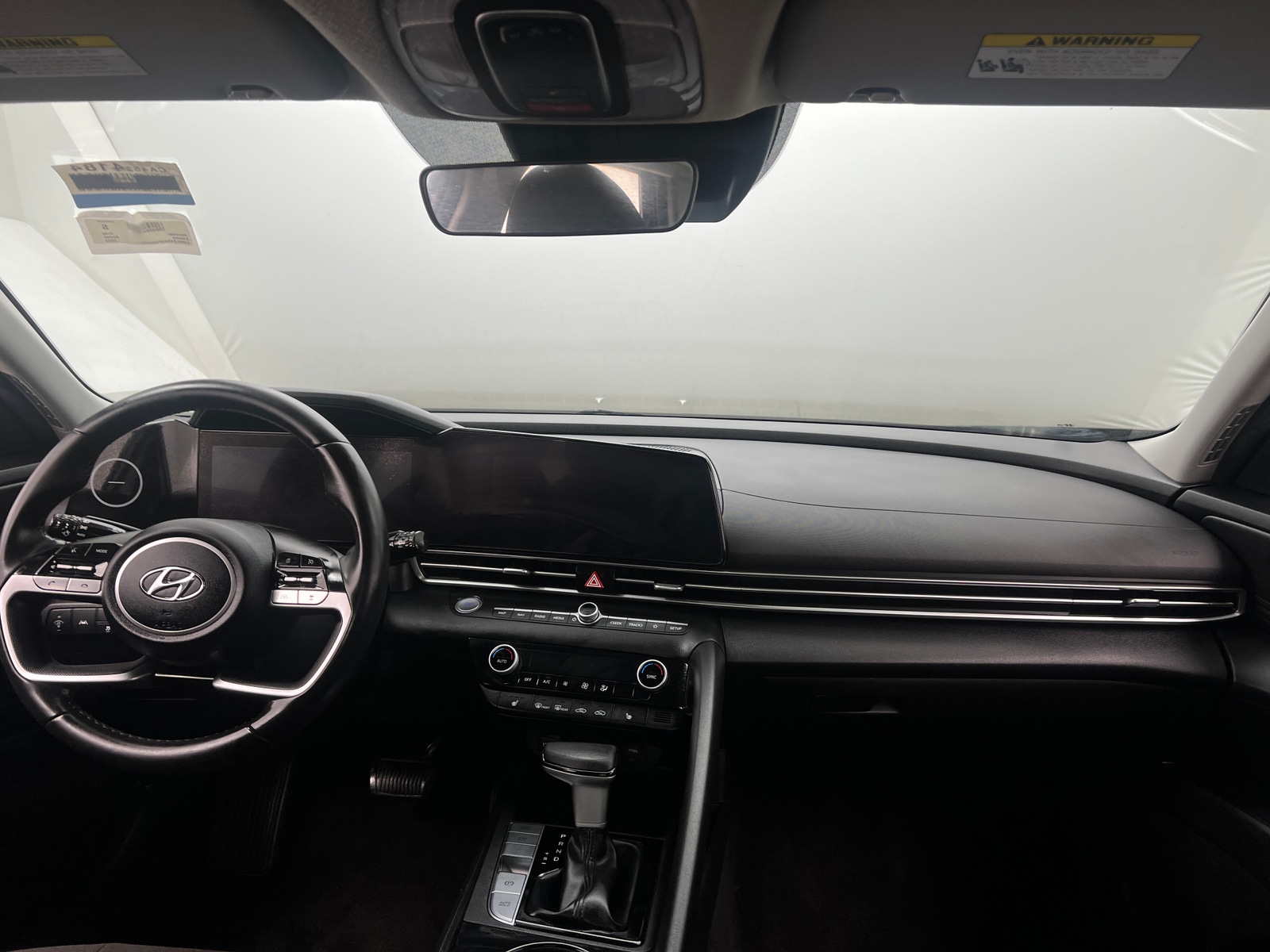 Thumbnail: 2023 Hyundai Elantra - 3