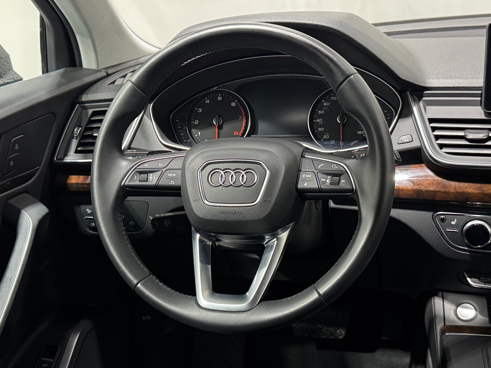 Thumbnail: 2020 Audi Q5 - 4