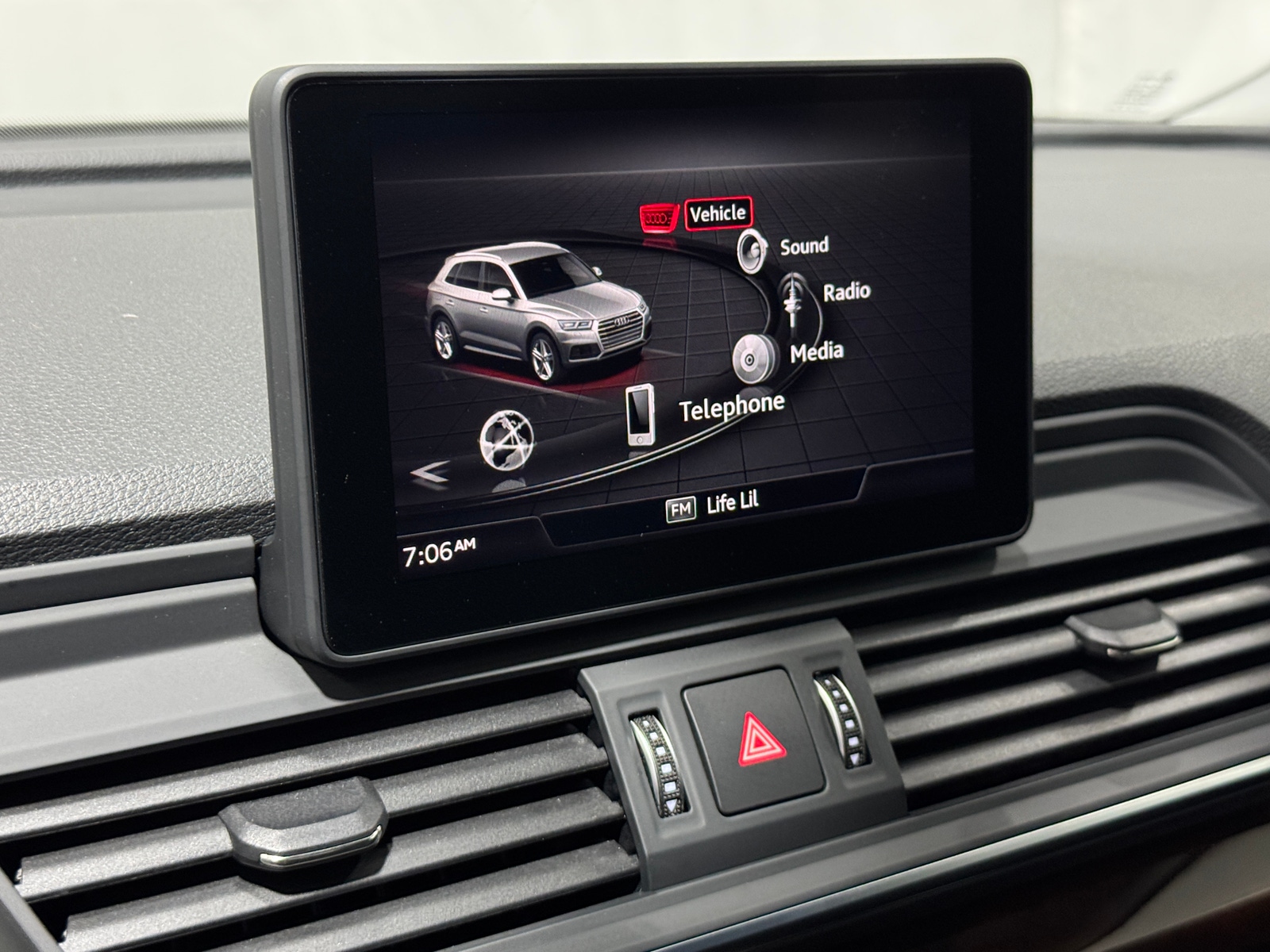 Thumbnail: 2020 Audi Q5 - 3