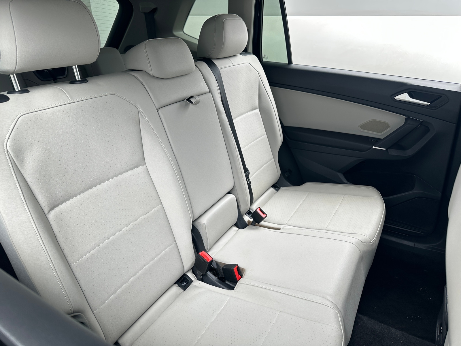 Thumbnail: 2020 Volkswagen Tiguan - 5