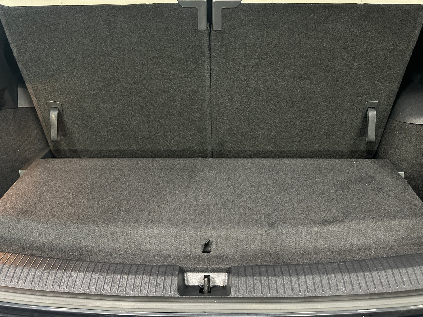 Thumbnail: 2020 Volkswagen Tiguan - 6