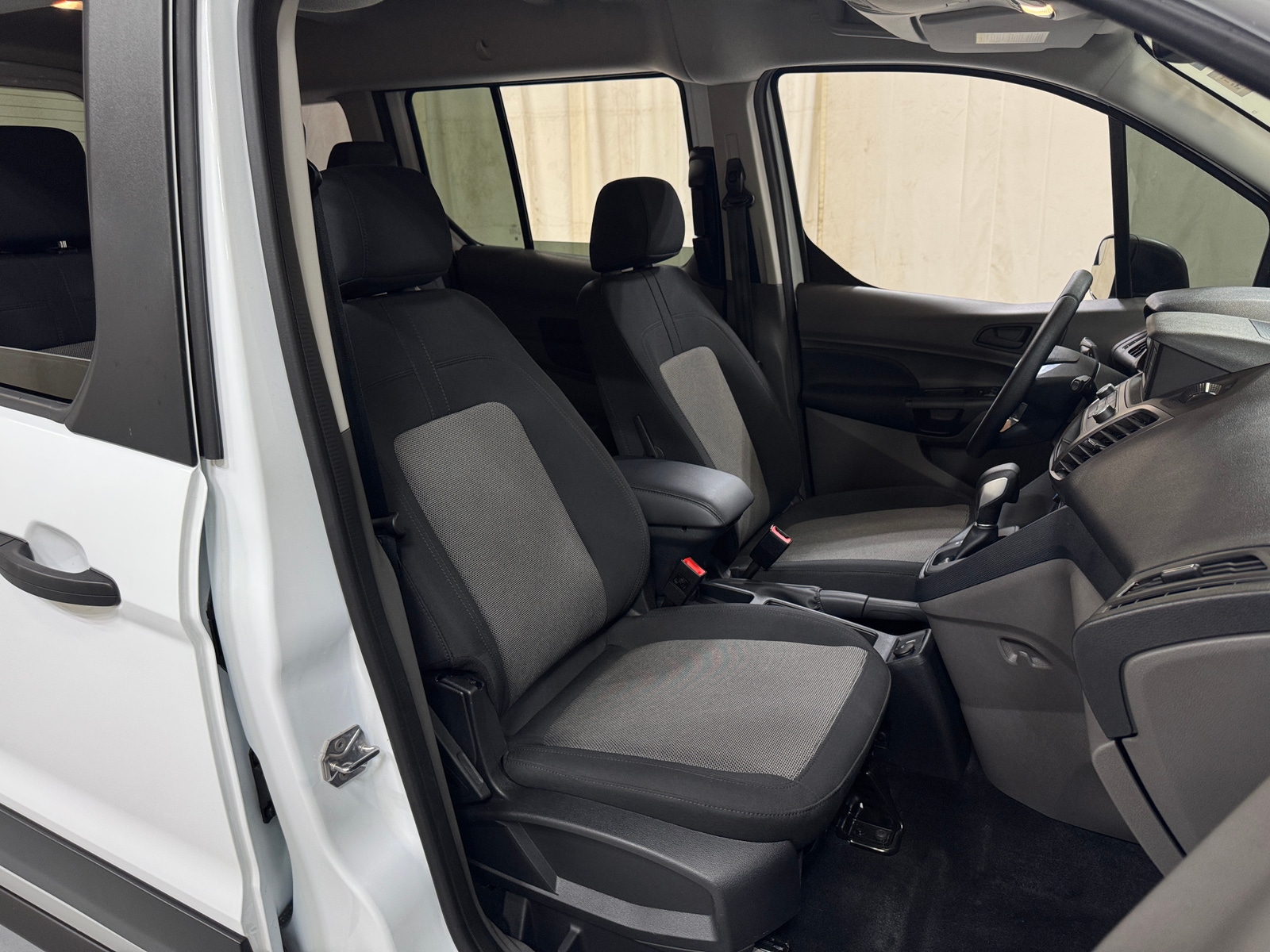 Thumbnail: 2023 Ford Transit Series - 2