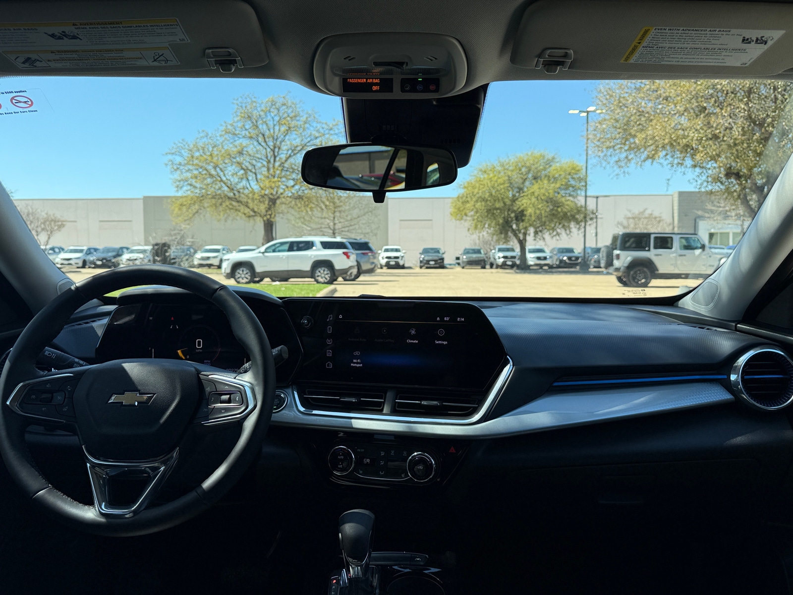 Thumbnail: 2025 Chevrolet Trax - 3