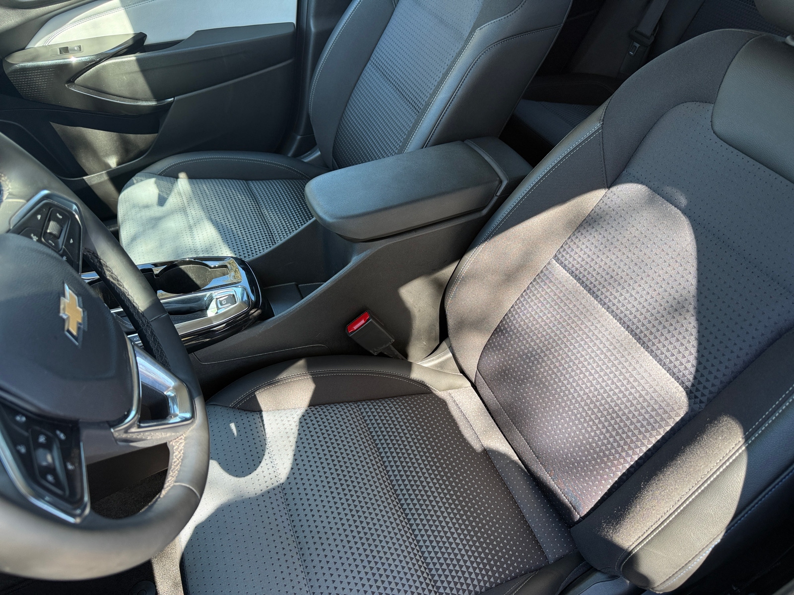 Thumbnail: 2025 Chevrolet Trax - 2