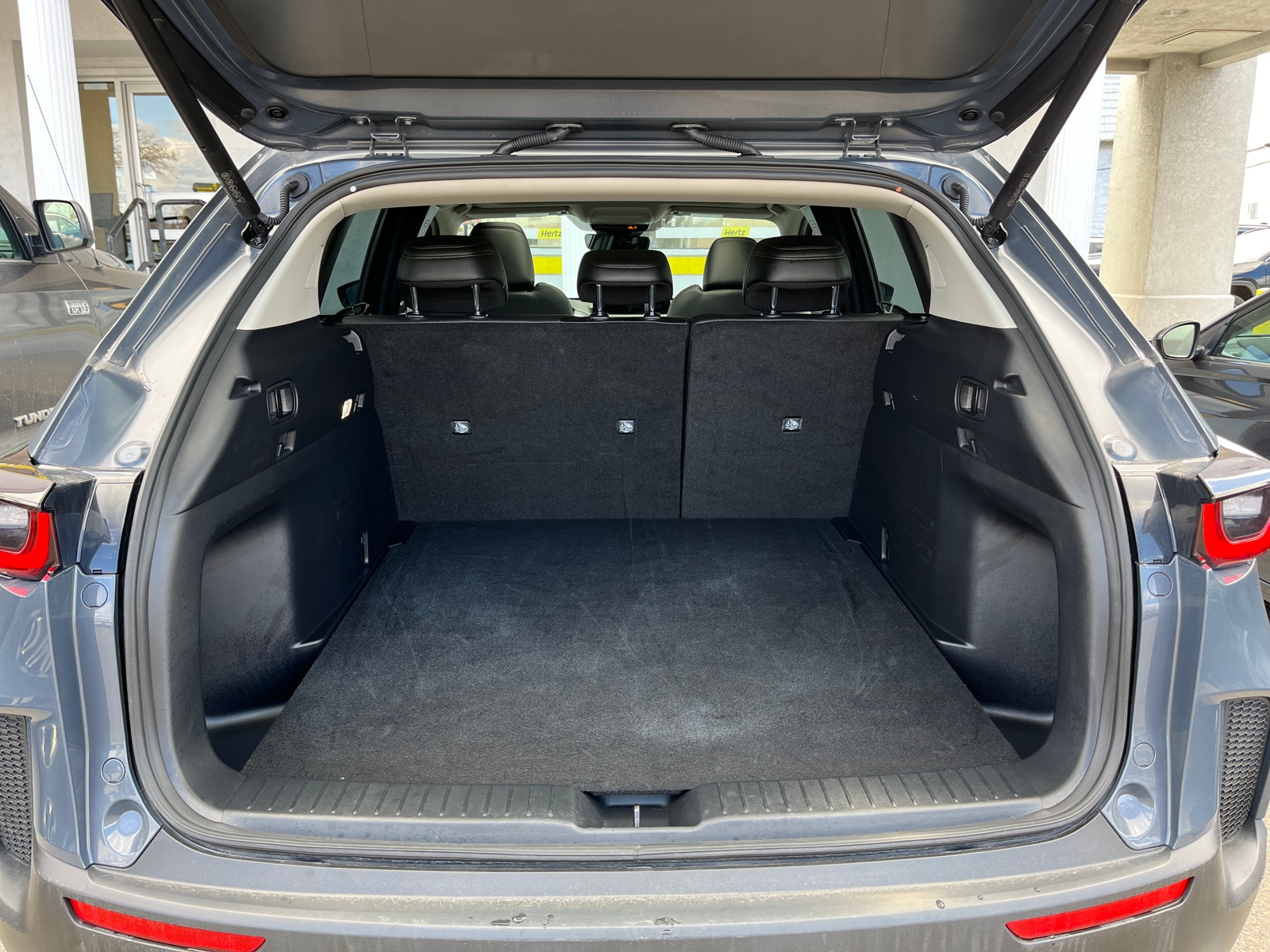 Thumbnail: 2025 Mazda CX-50 - 5