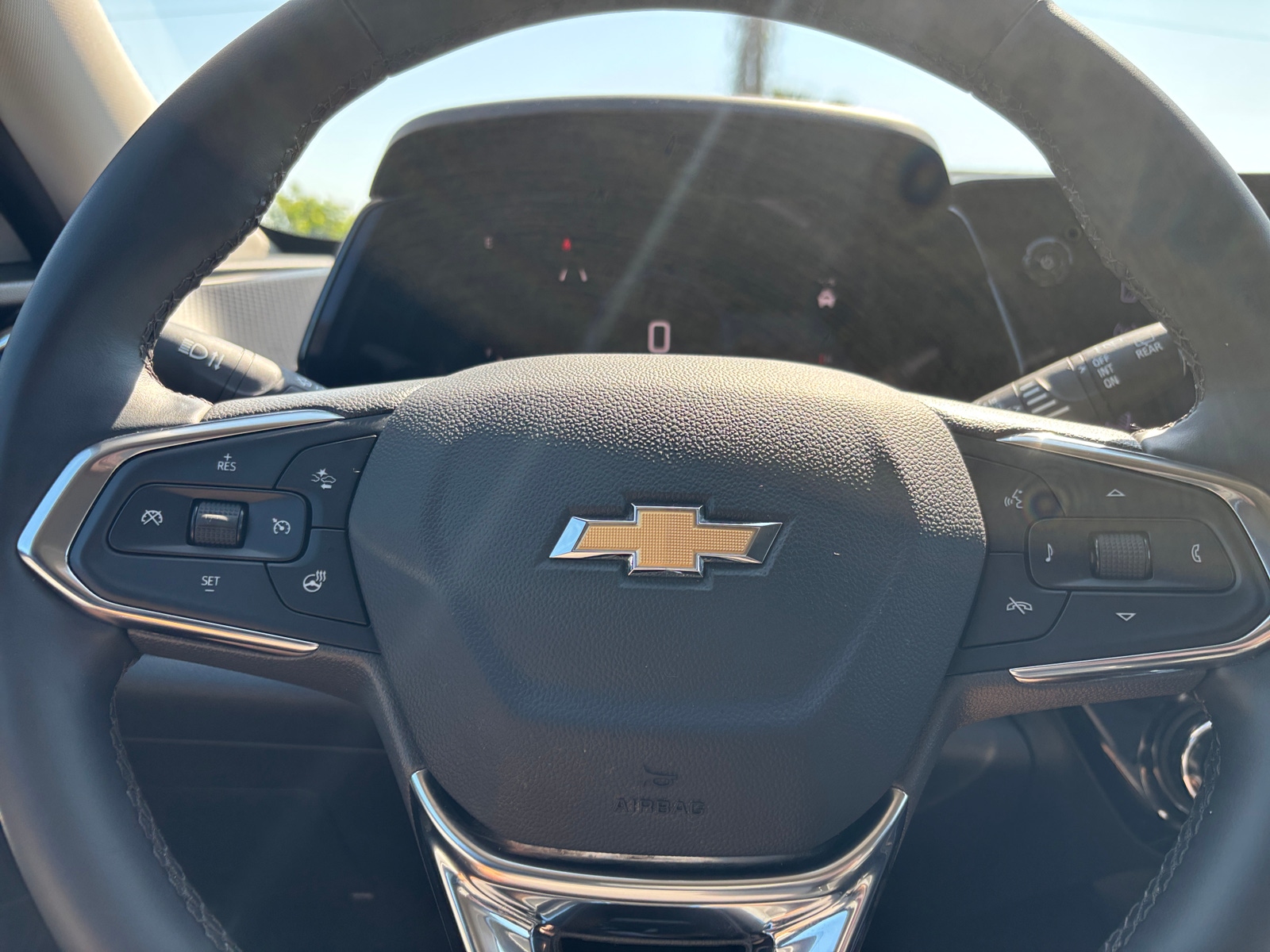 Thumbnail: 2025 Chevrolet Trax - 5