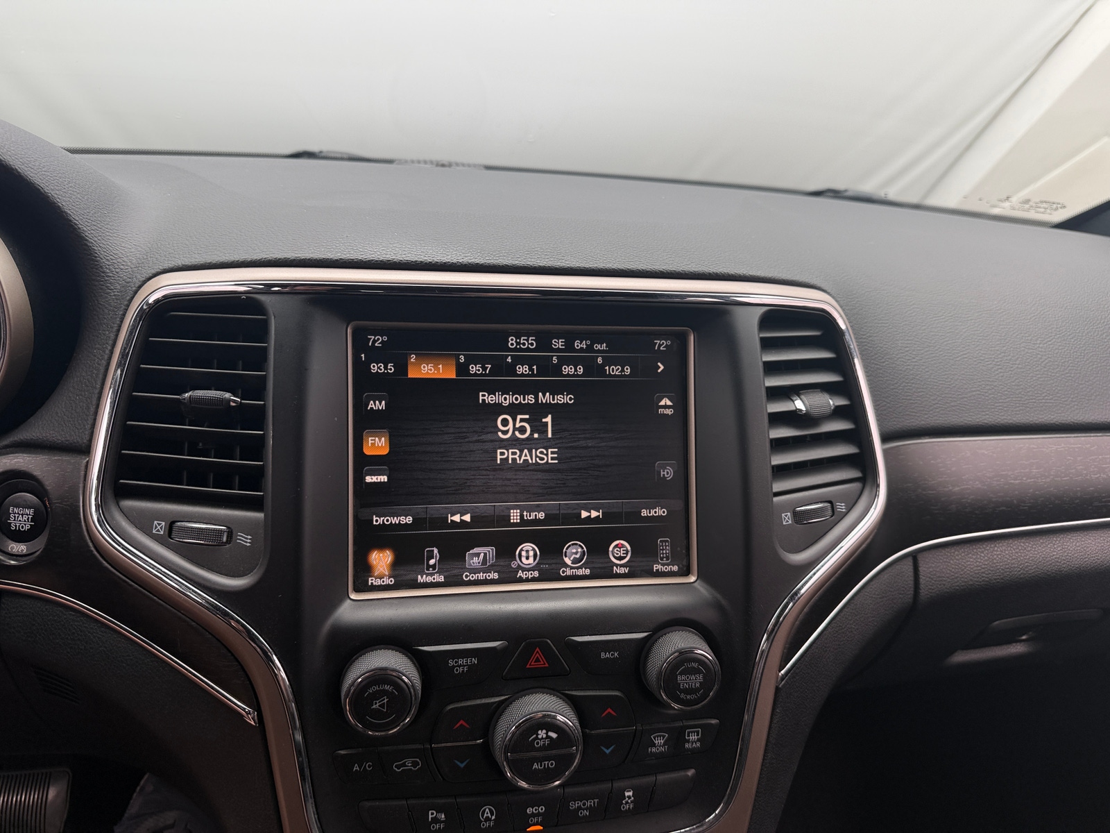 Thumbnail: 2016 Jeep Grand Cherokee - 3