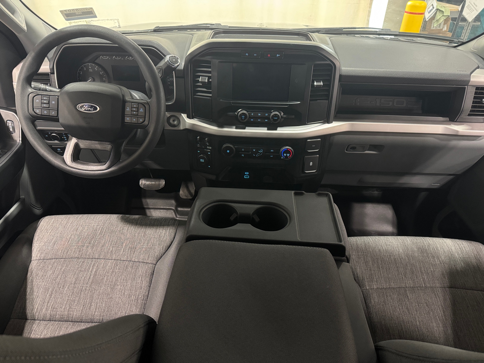 Thumbnail: 2023 Ford Econoline - 3