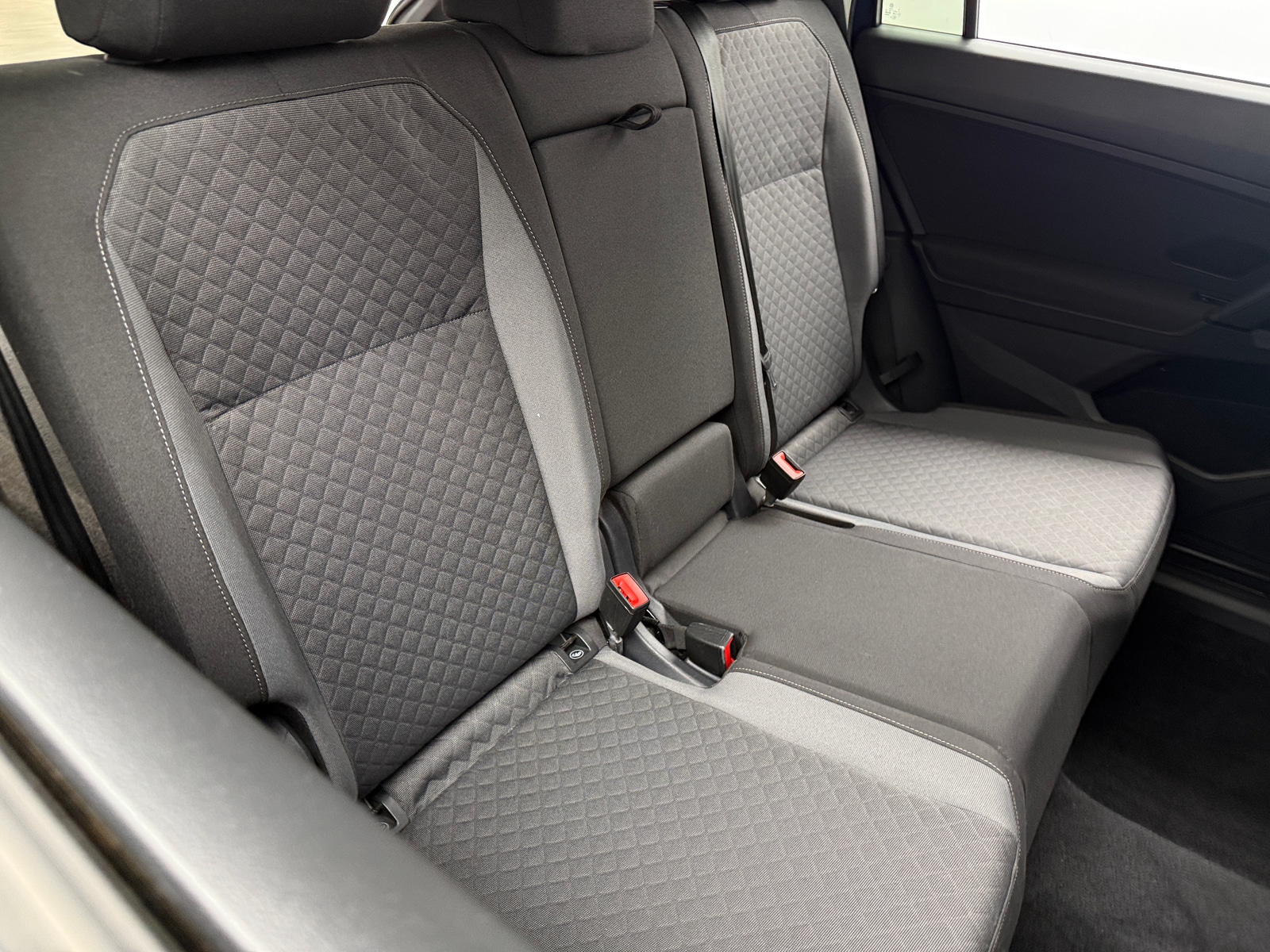 Thumbnail: 2019 Volkswagen Tiguan - 6