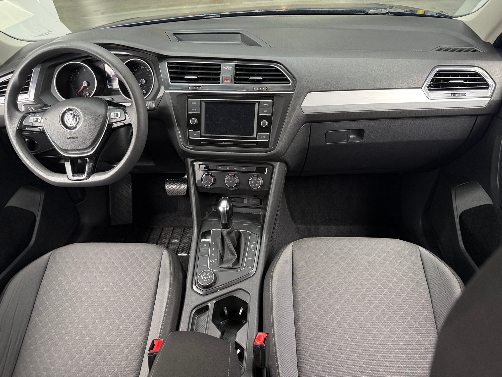 Thumbnail: 2019 Volkswagen Tiguan - 3