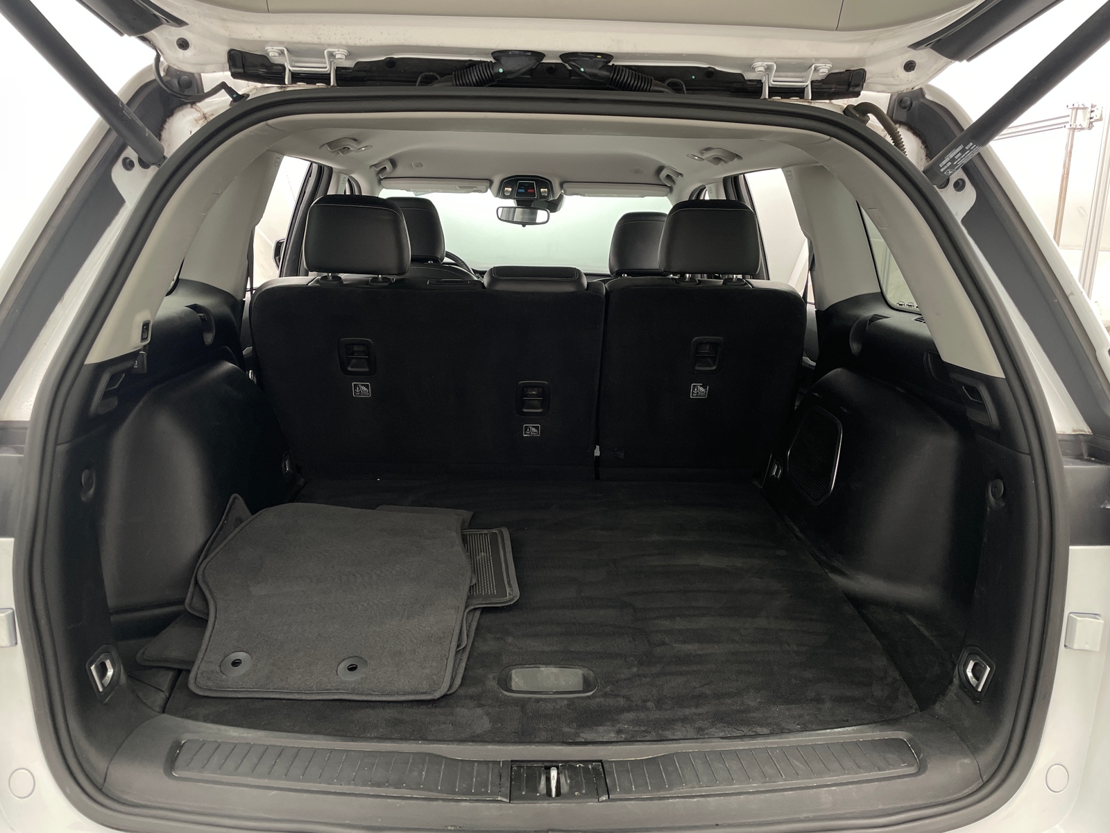 Thumbnail: 2023 Jeep Grand Cherokee - 6