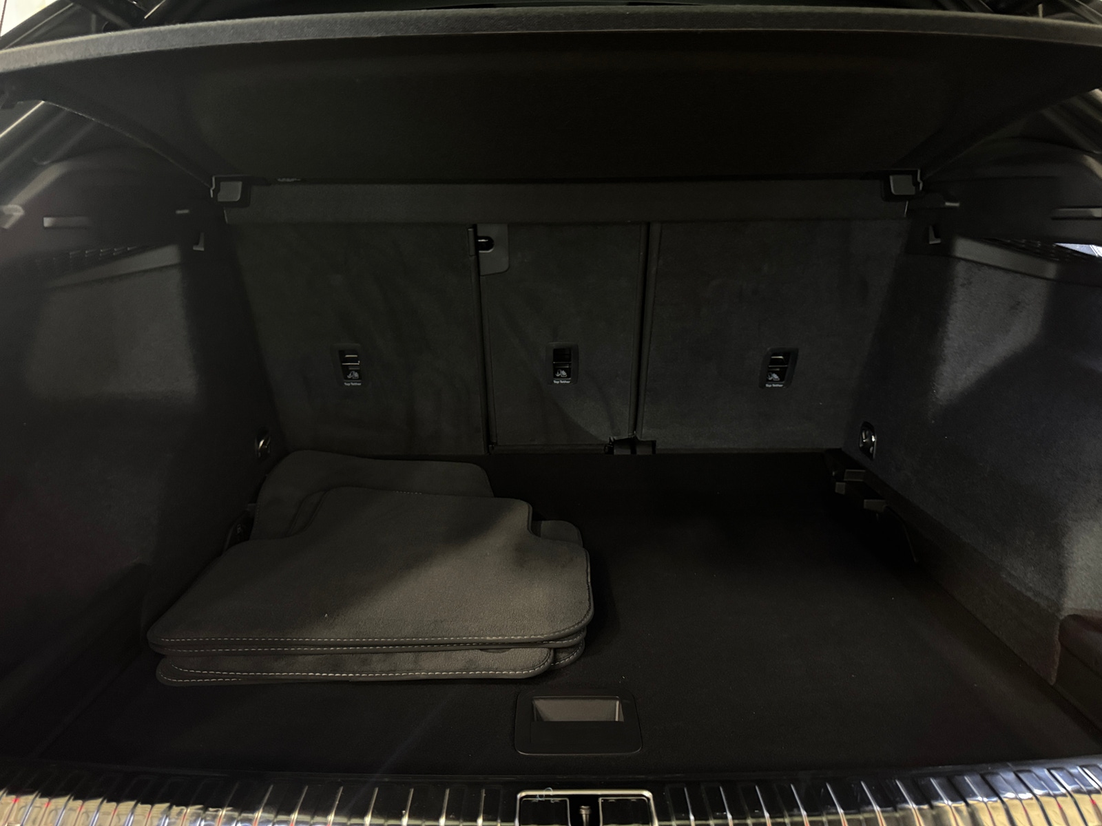 Thumbnail: 2025 Audi Q3 - 6