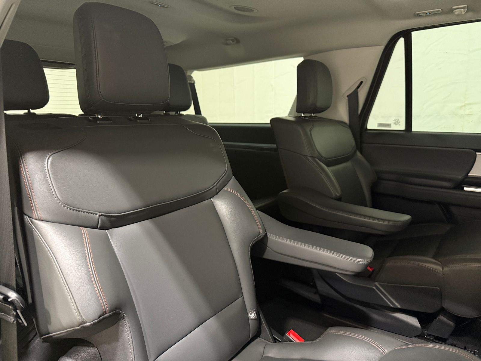 Thumbnail: 2025 Ford Expedition MAX - 5