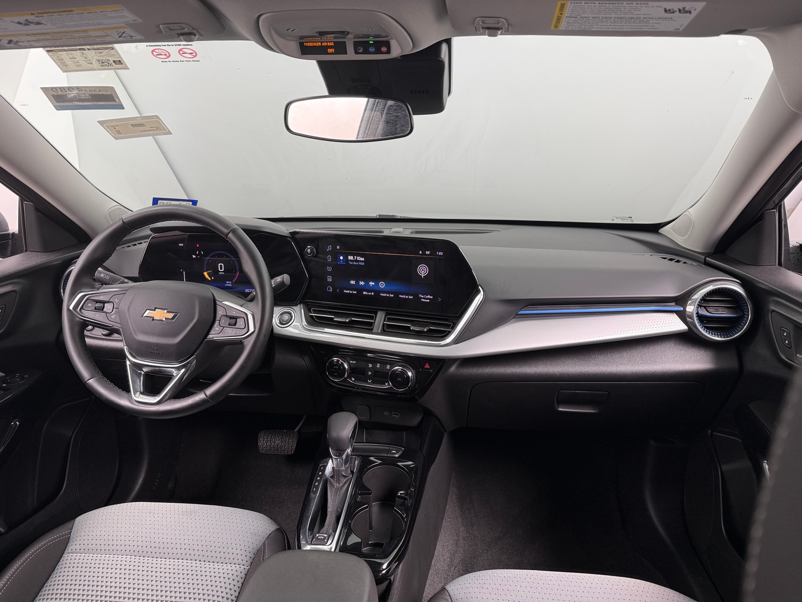 Thumbnail: 2025 Chevrolet Trax - 3