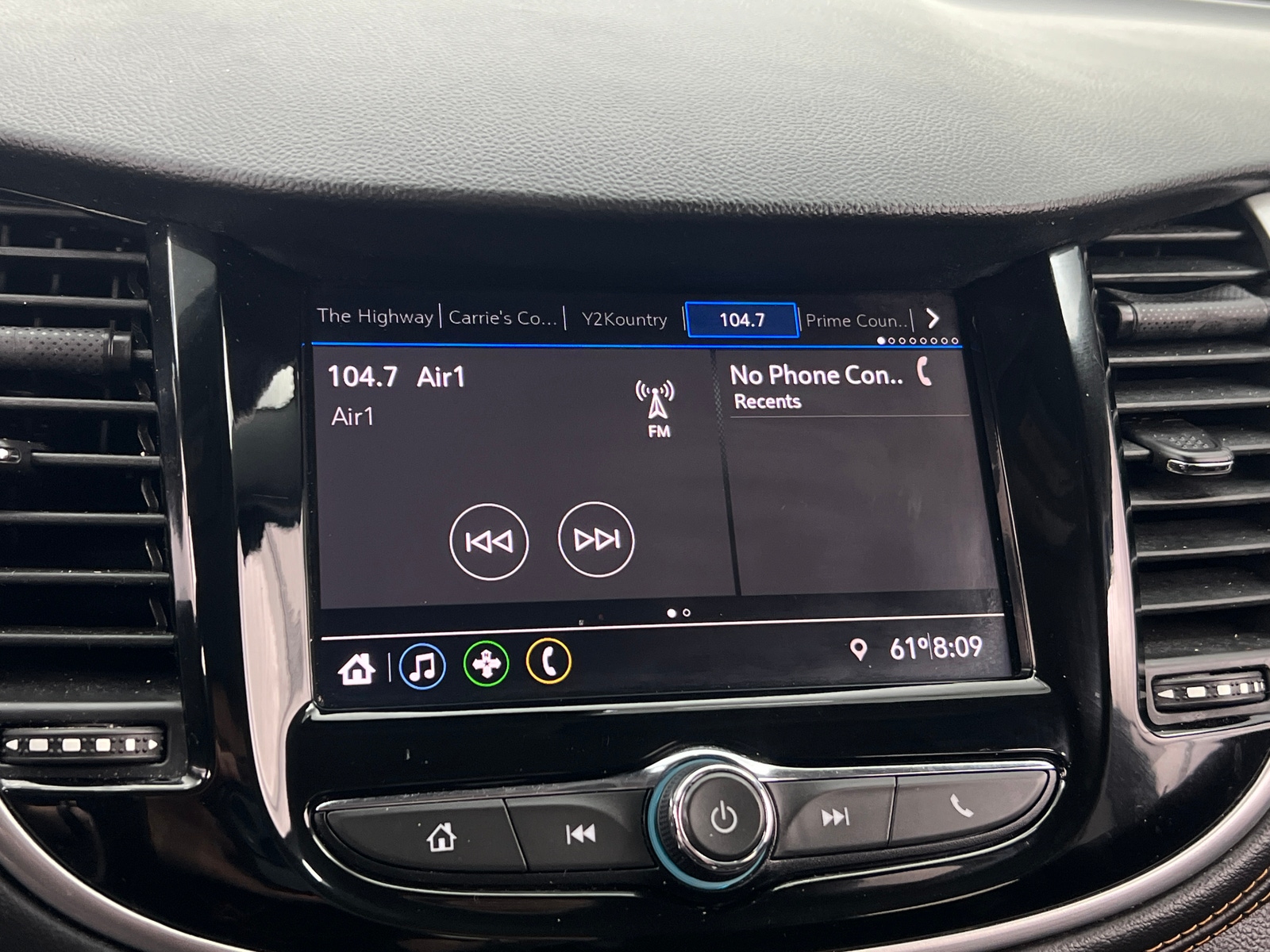 Thumbnail: 2020 Chevrolet Trax - 4