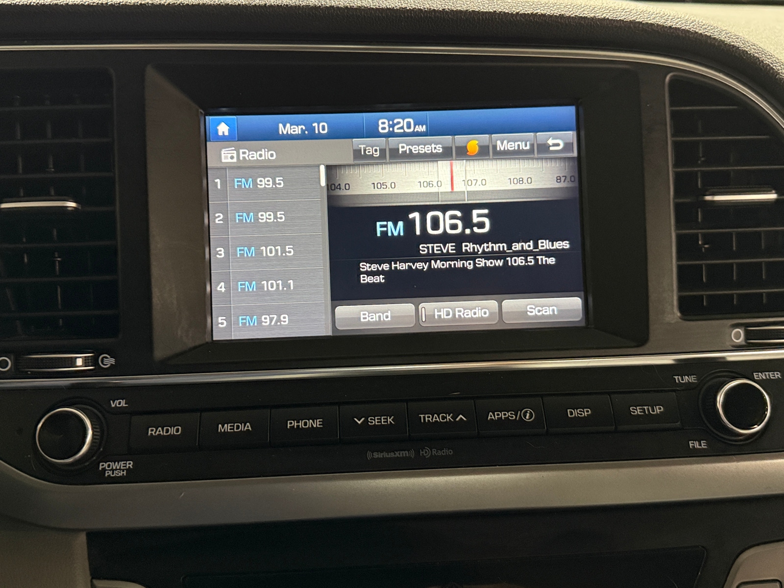 Thumbnail: 2017 Hyundai Elantra - 4