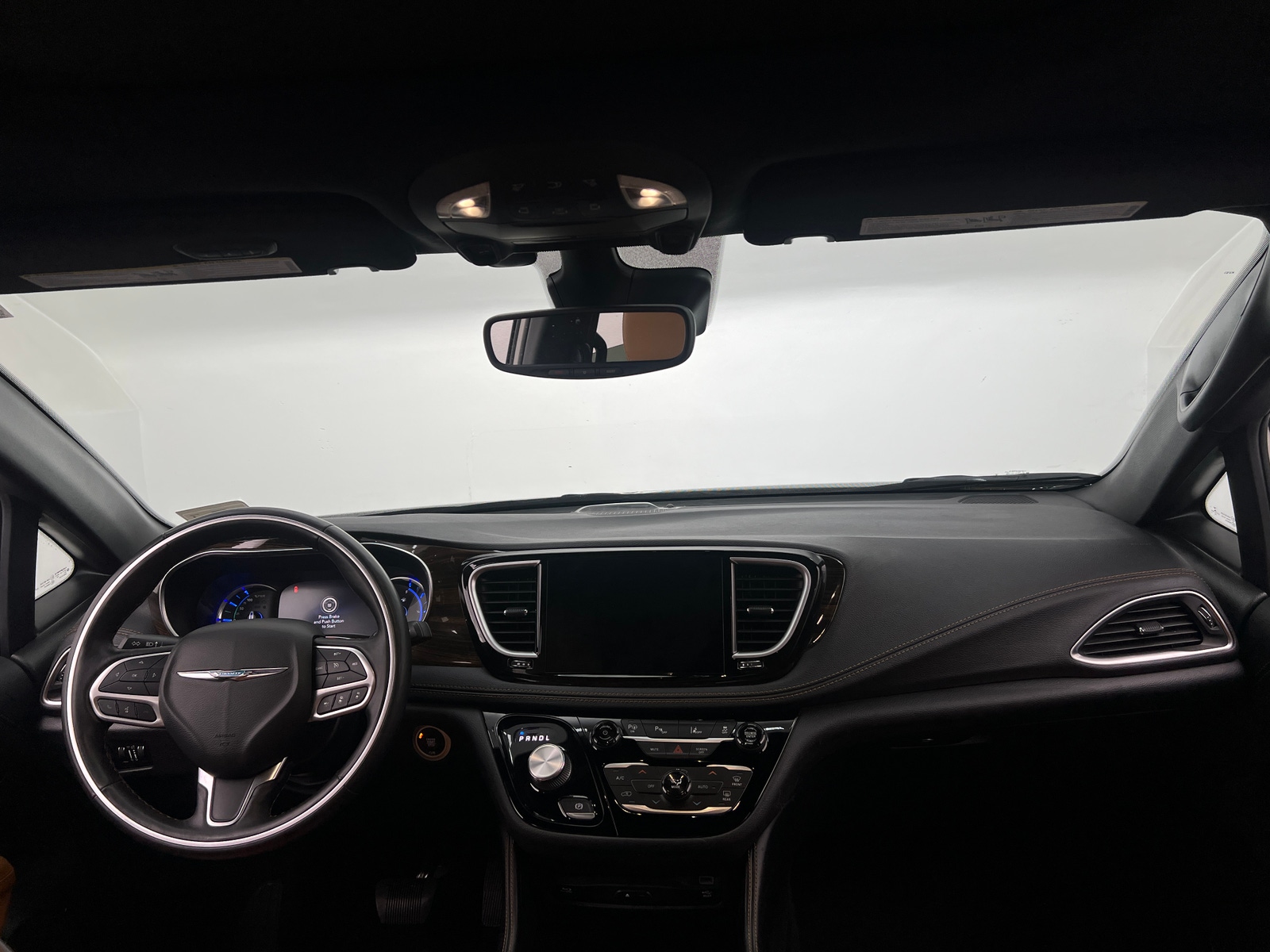 Thumbnail: 2021 Chrysler Pacifica - 2