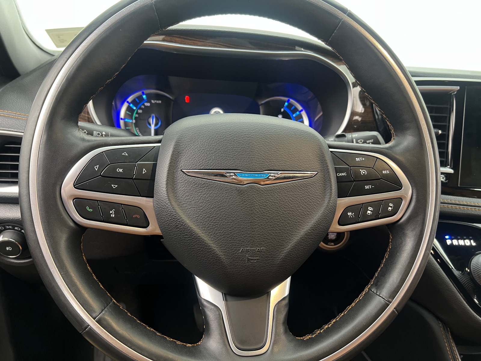 Thumbnail: 2021 Chrysler Pacifica - 4