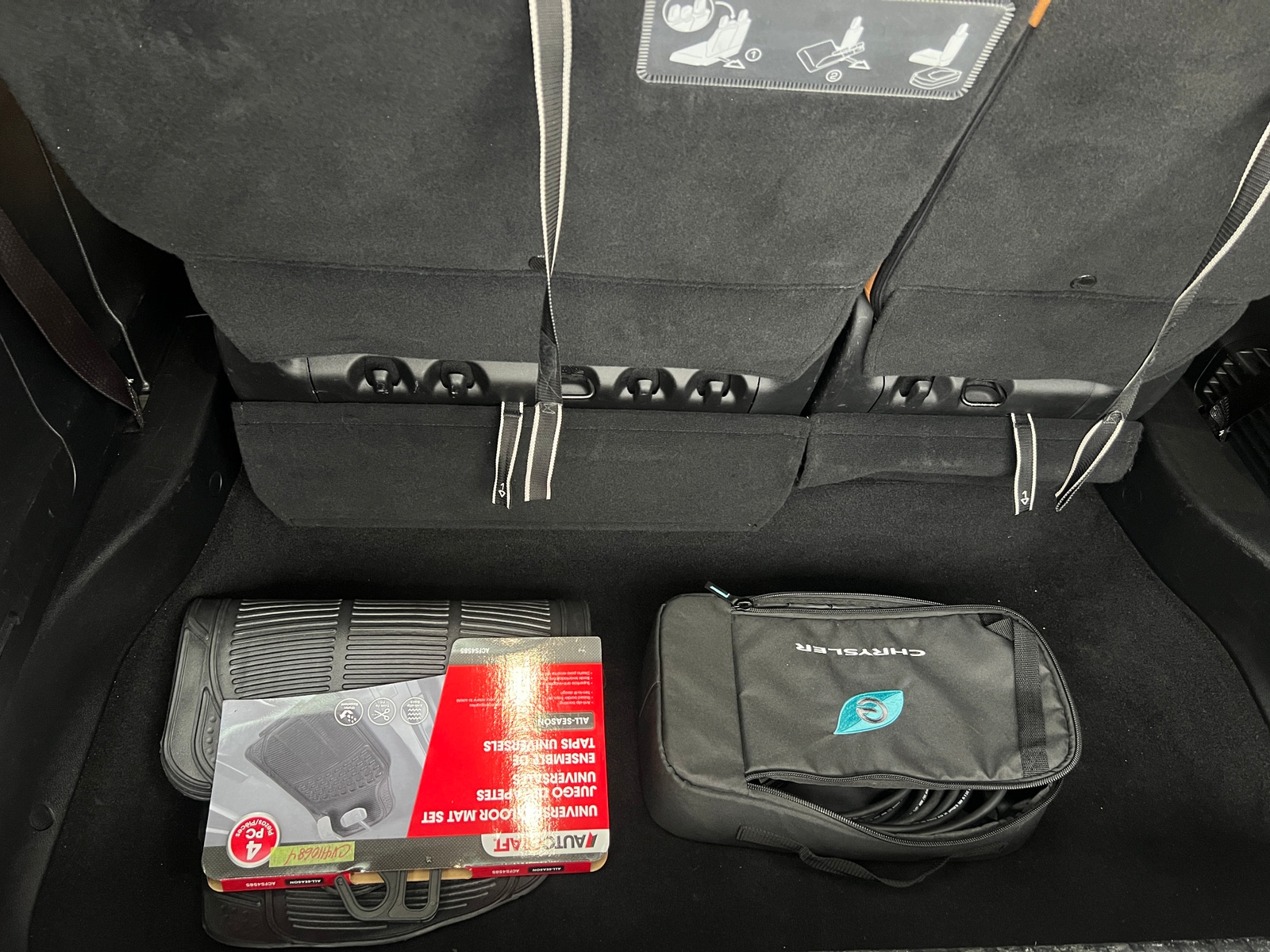 Thumbnail: 2021 Chrysler Pacifica - 6