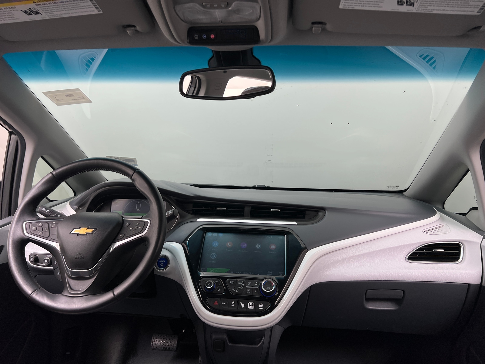 Thumbnail: 2017 Chevrolet Bolt EV - 3
