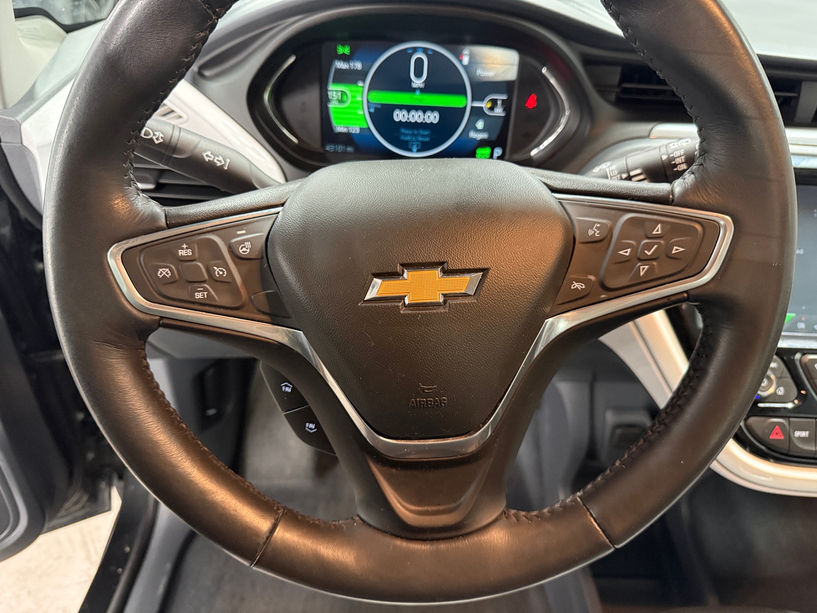 Thumbnail: 2017 Chevrolet Bolt EV - 5