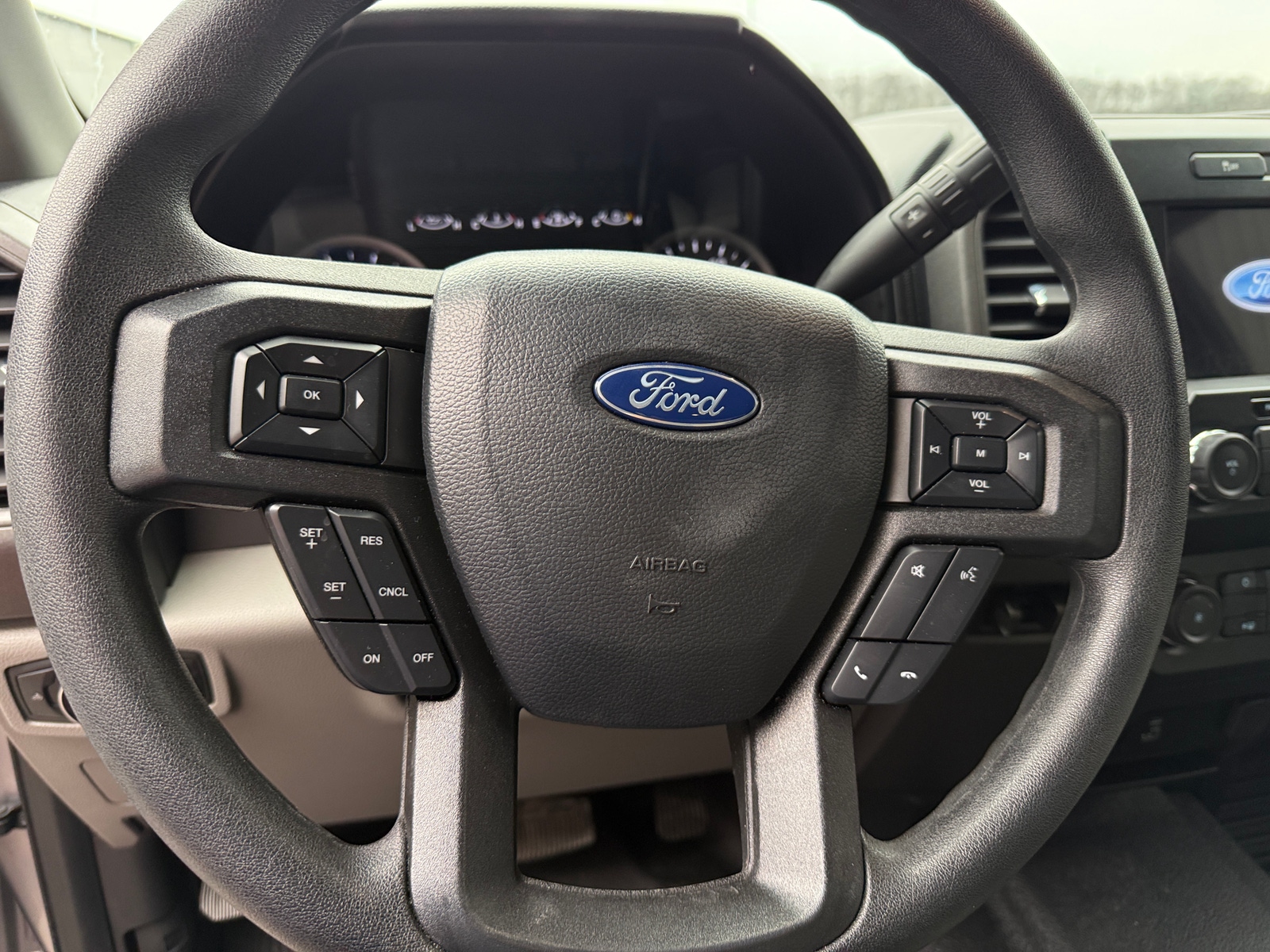 Thumbnail: 2020 Ford Econoline - 5