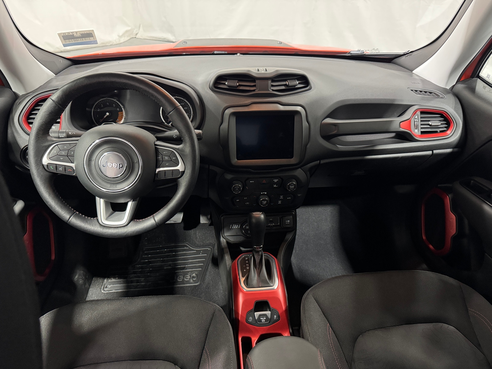 Thumbnail: 2021 Jeep Renegade - 3