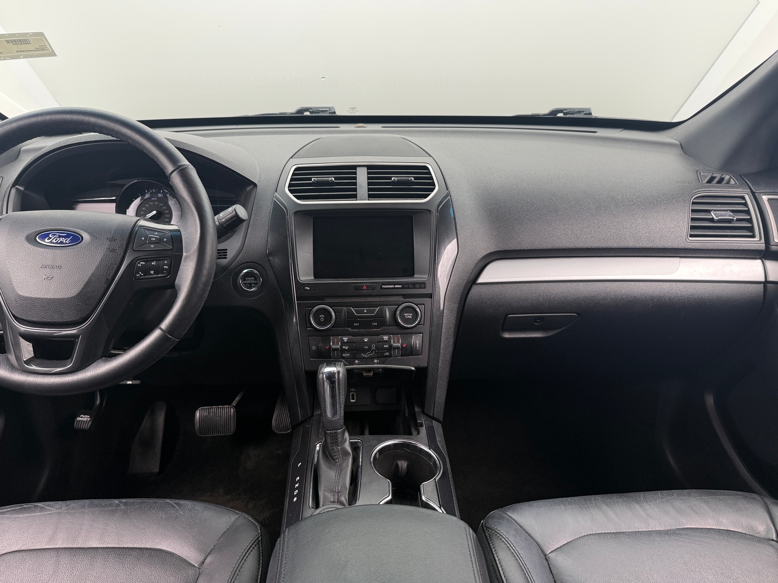 Thumbnail: 2017 Ford Explorer - 3