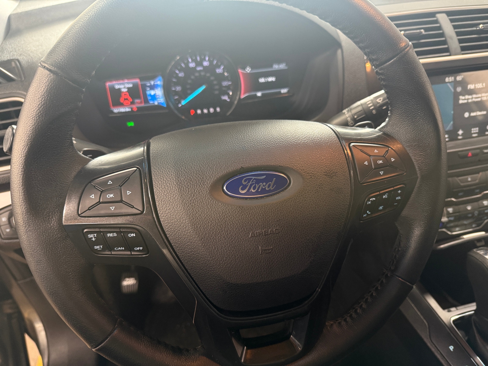 Thumbnail: 2017 Ford Explorer - 5