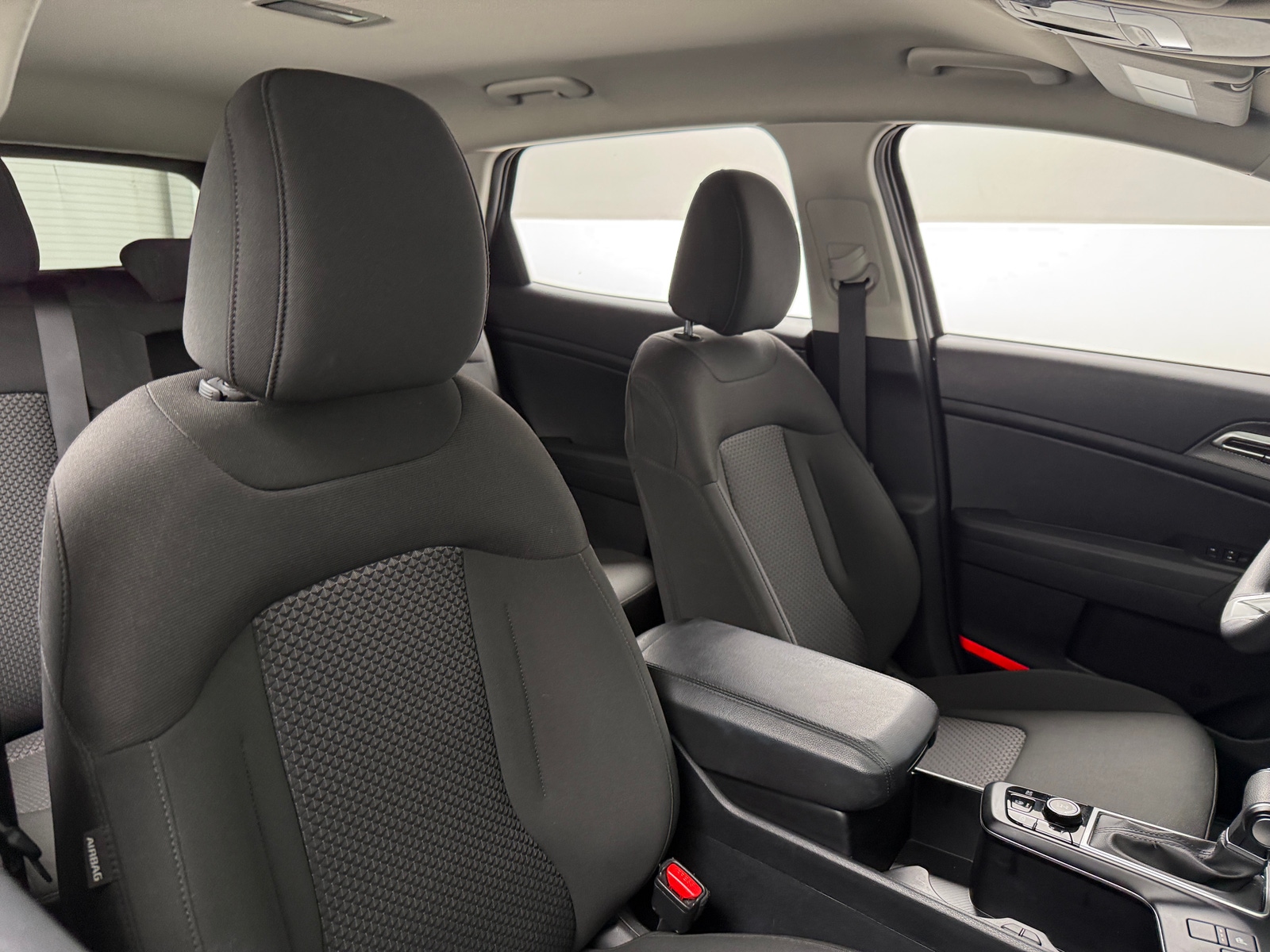 Thumbnail: 2025 Kia Sportage - 2